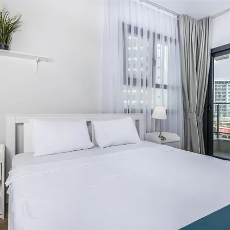 Amelius Pool In Caesar Spa, Long Lejlighed *