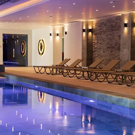 شقة Amelius Pool In Caesar Spa, Long Perivolia tou Trikomou