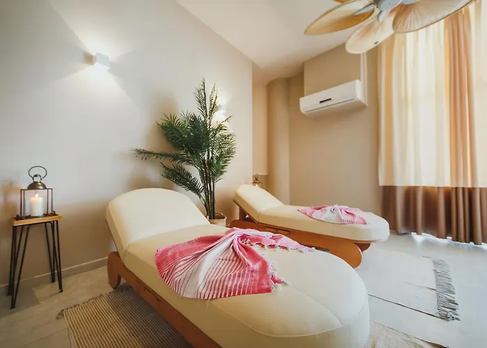 Amelius Pool In Caesar Spa, Long *