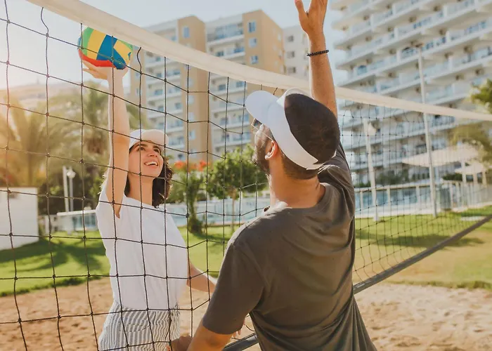 Amelius Pool In Caesar Spa, Long アパート
