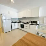 Amelius Pool In Caesar Spa, Long Apartment