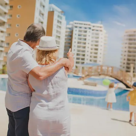 Amelius Pool In Caesar Spa, Long *