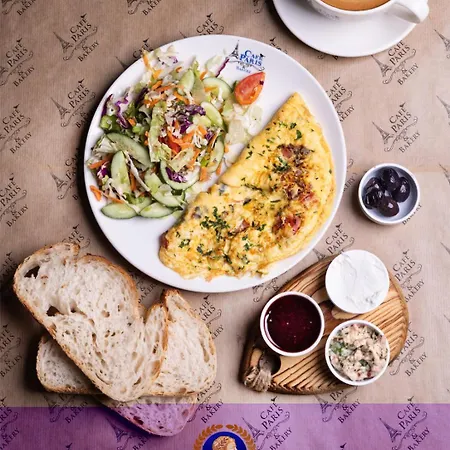 Amelius Pool In Caesar Spa, Long Perivolia tou Trikomou