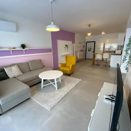 Amelius Pool In Caesar Spa, Long Apartment Perivolia tou Trikomou