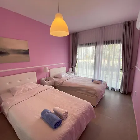 Apartman Amelius Pool In Caesar Spa, Long Perivolia tou Trikomou