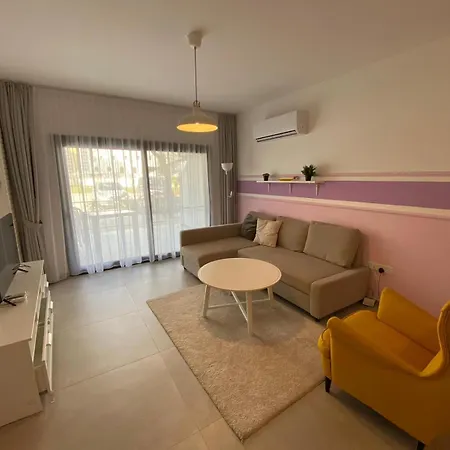 Apartment Amelius Pool In Caesar Spa, Long *