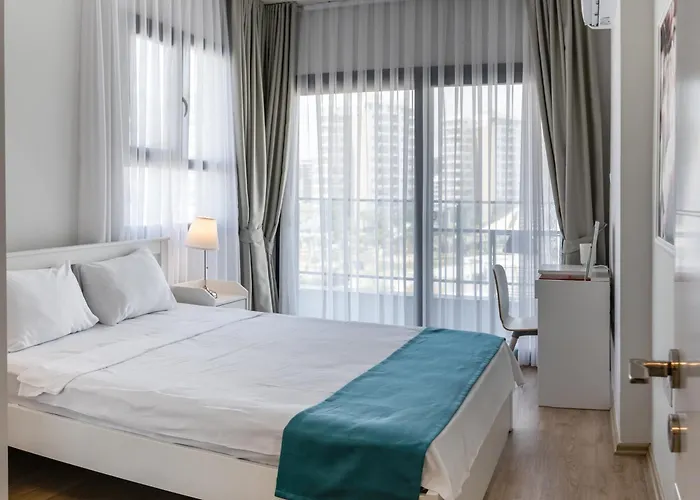 Amelius Pool In Caesar Spa, Long