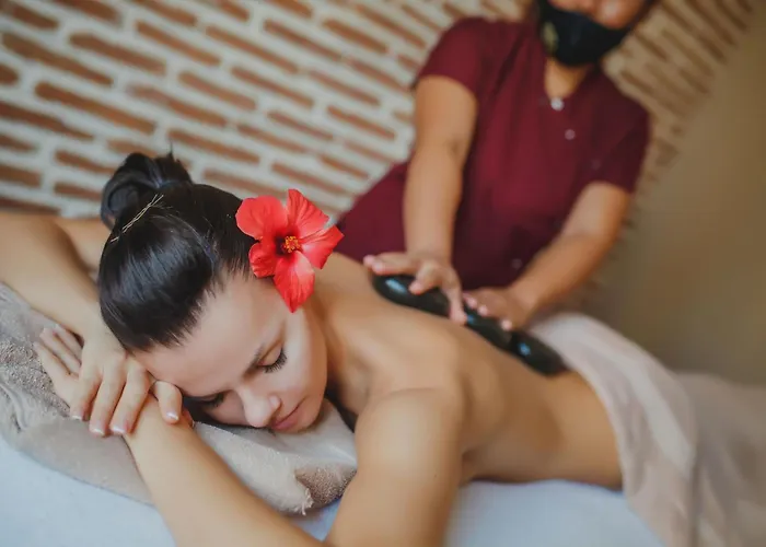 Amelius Pool In Caesar Spa, Long * Perivolia tou Trikomou