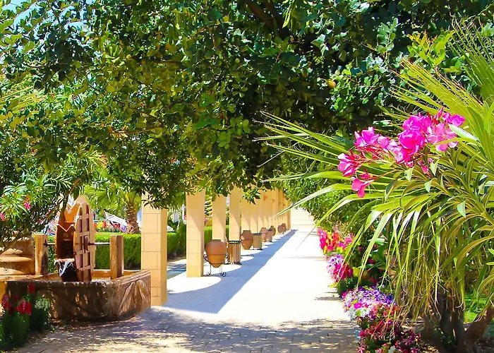 Amelius Pool In Caesar Spa, Long *